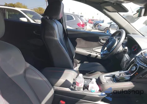 2025 Acura Rdx A-Spec Package z USA, uszkodzony, nr VIN 5J8TC2H63SL015894